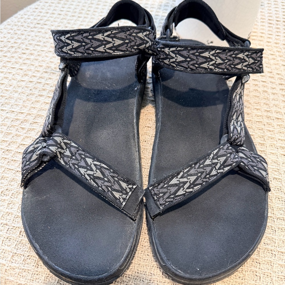 Teva Black Gray Patterned Men's Strappy Sandals